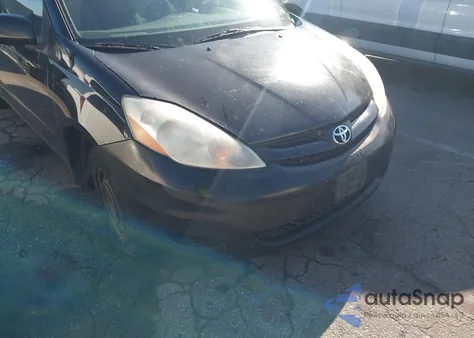 2009 Toyota Sienna Le z USA, uszkodzony, nr VIN 5TDZK23C49S226913